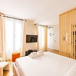 11#studio 2 Pers#bon Marche#st Germain#paris 6 *